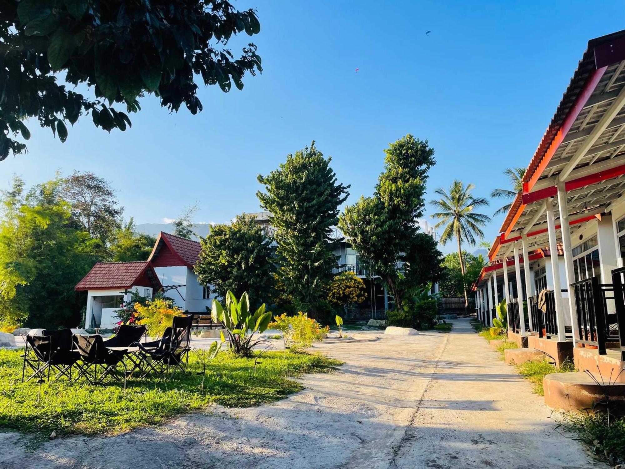 Jungle Paradise Vangvieng - Bungalows Vang Vieng Exteriér fotografie